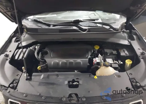 2018 Jeep Compass Latitude 4X4 from USA, damaged, VIN 3C4NJDBB3JT143134